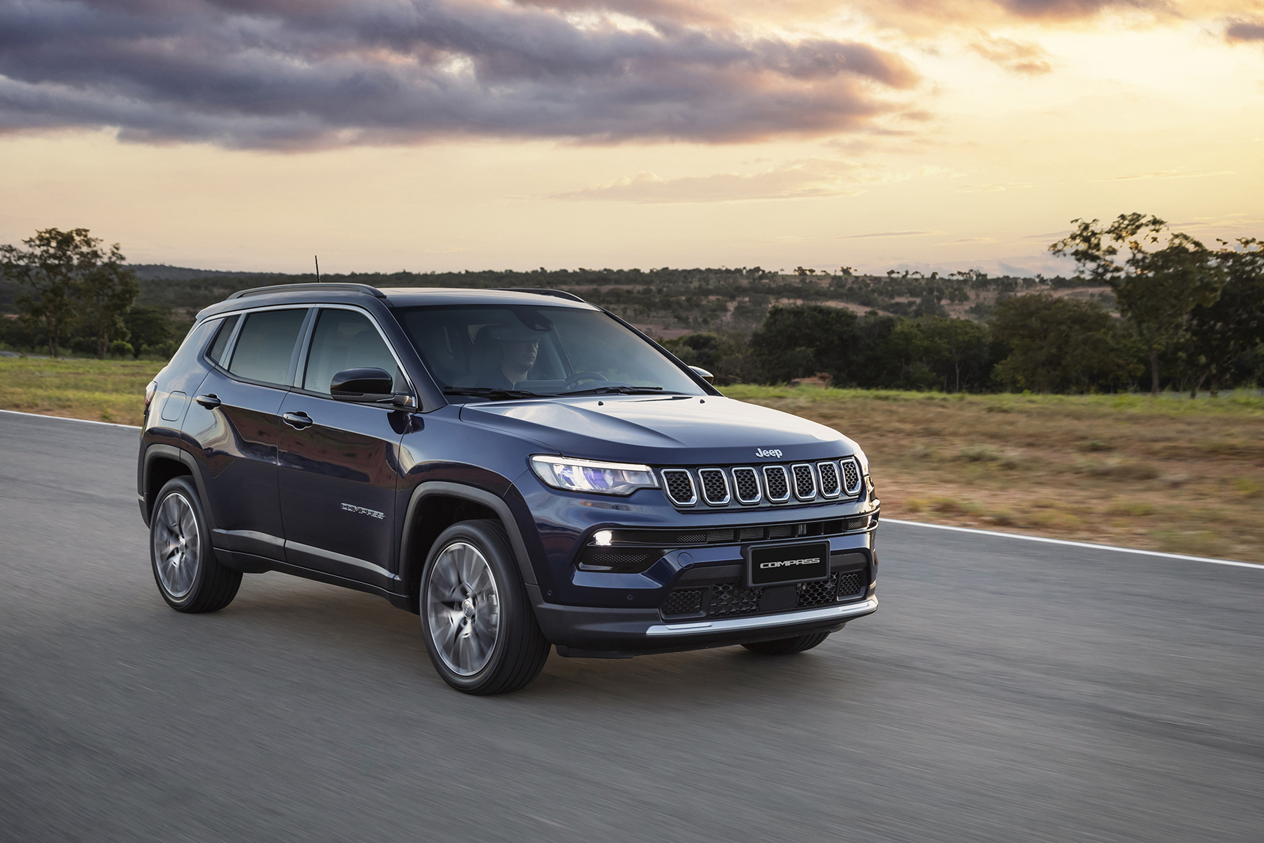 Carros na Web, Jeep COMPASS